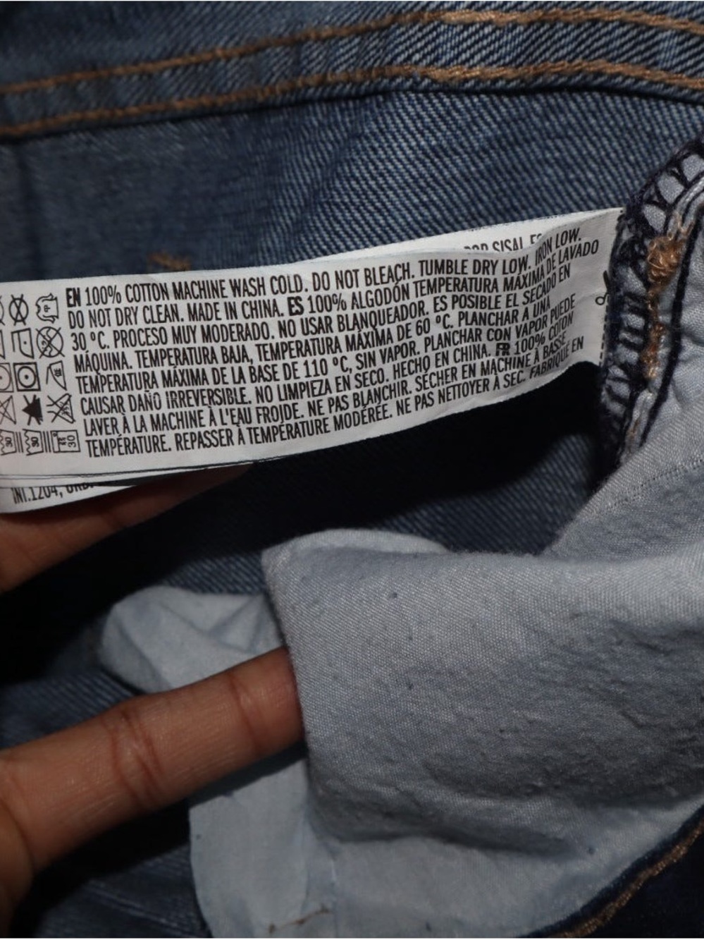 Forever 21 Blue Men's Jeans with Contrast Stitching - Picture 5 of 6